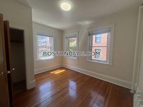 Myrtle St. Boston photo 23