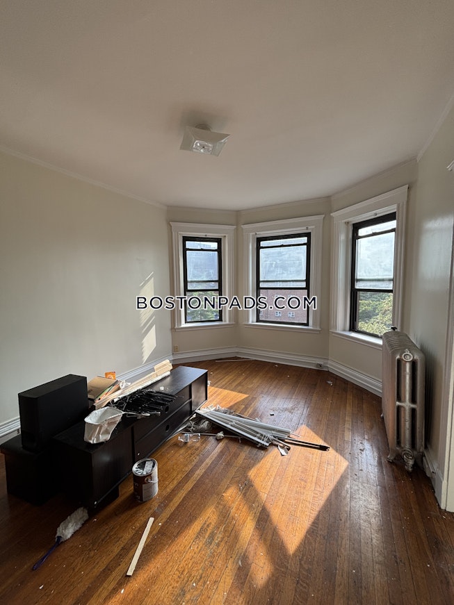 Malden - $1,900+ /mo