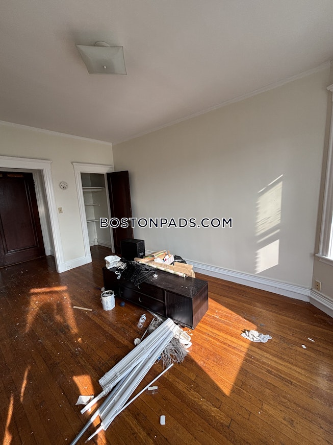 Malden - $1,900+ /mo