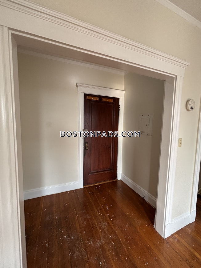 Malden - $1,900+ /mo