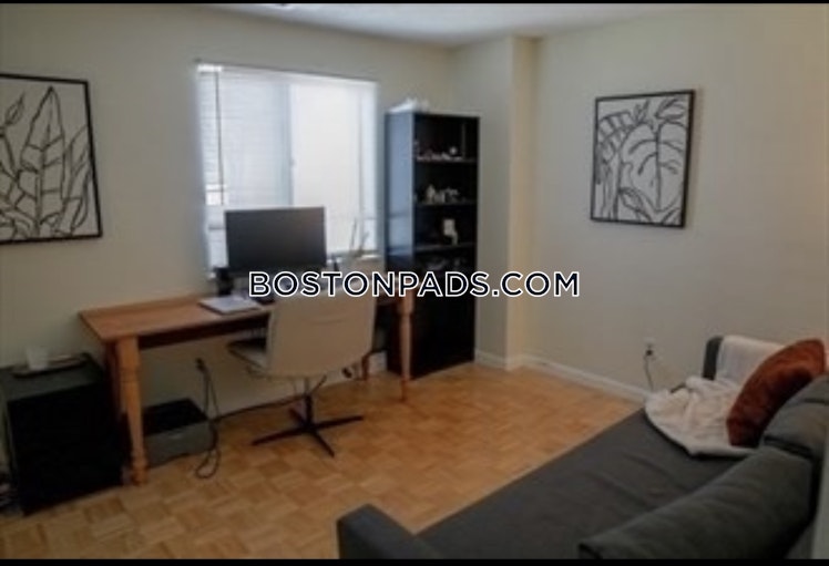 Village Hill Ln., Natick