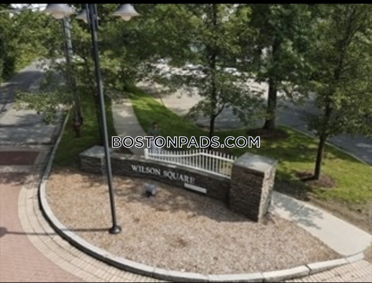 Village Hill Ln., Natick