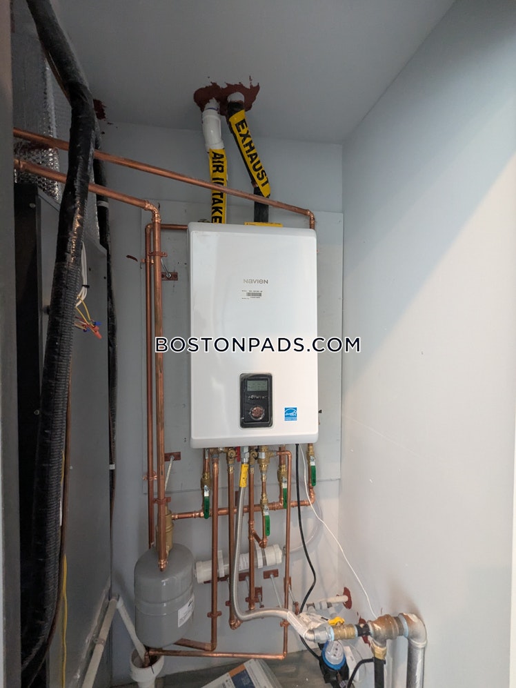 Western Ave., Boston