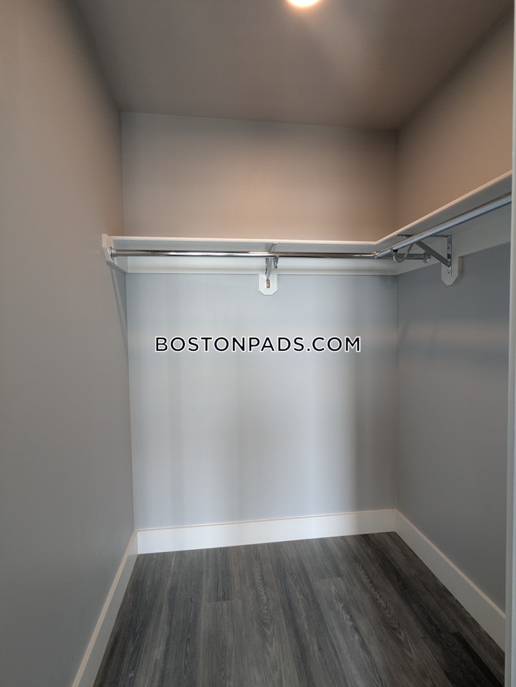 Western Ave., Boston