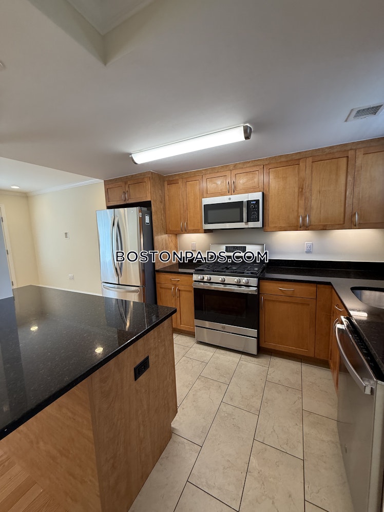 Gerry Rd., Brookline