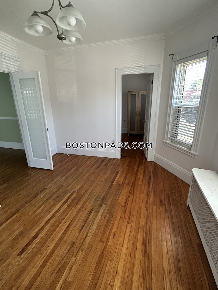 Savin Hill Ave., Boston