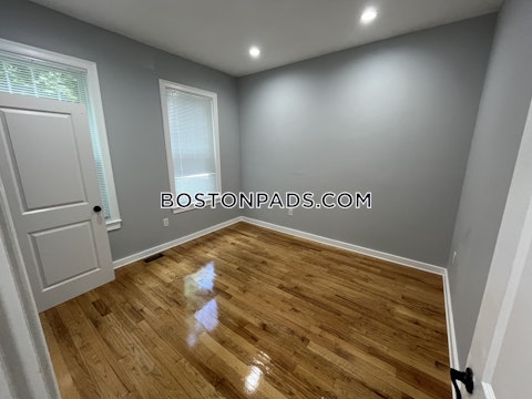 Townsend St. Boston photo 20