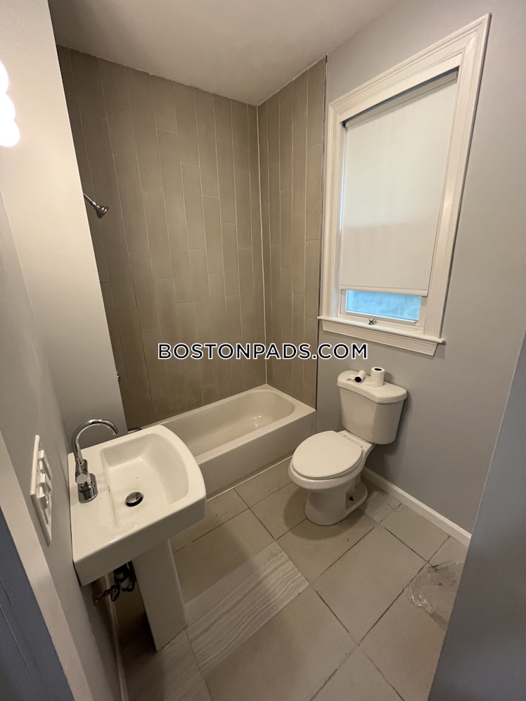 Townsend St., Boston