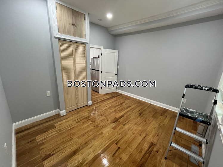 Townsend St., Boston