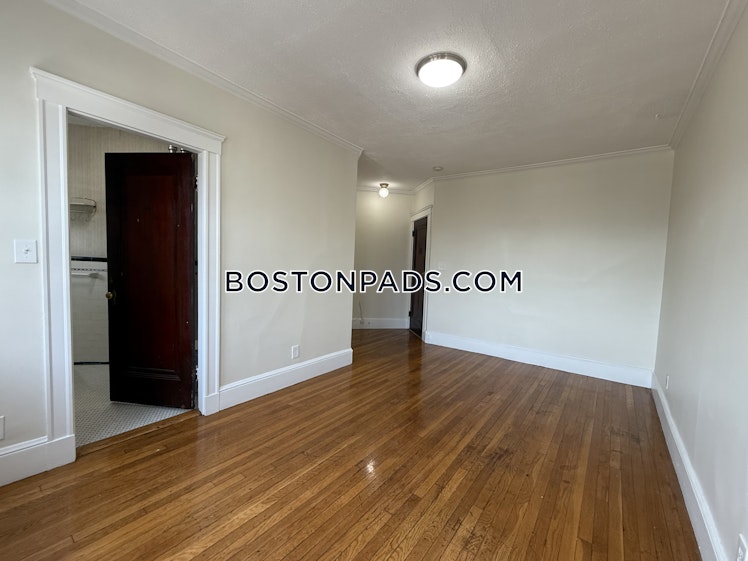 Fellsway West, Medford