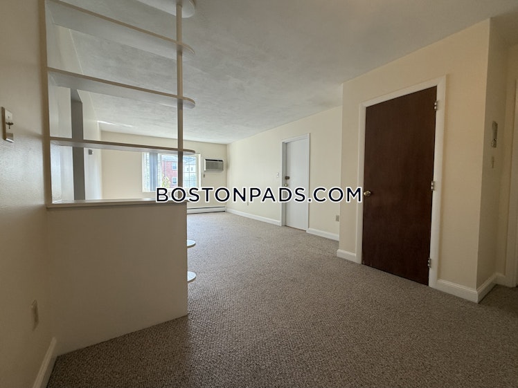 Brattle Dr., Arlington