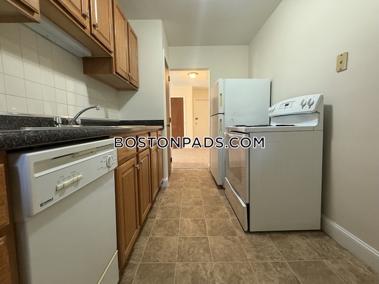 Brattle Dr., Arlington