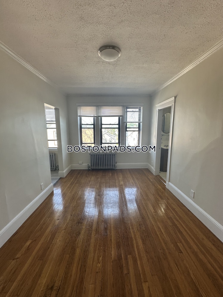 Fellsway West, Medford