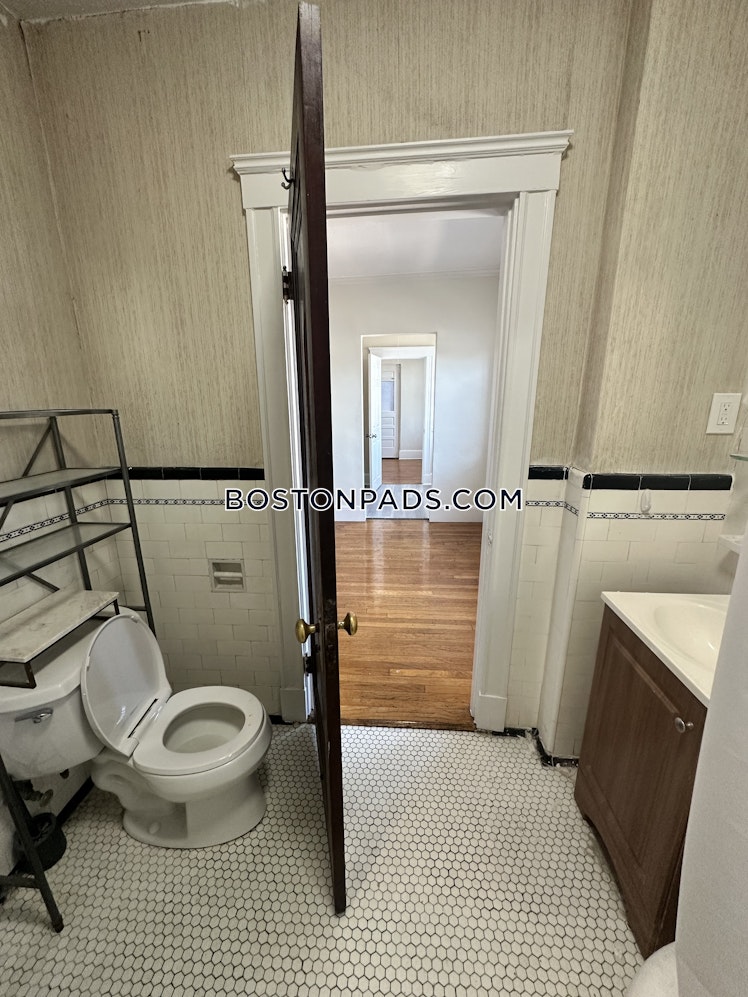 Fellsway West, Medford