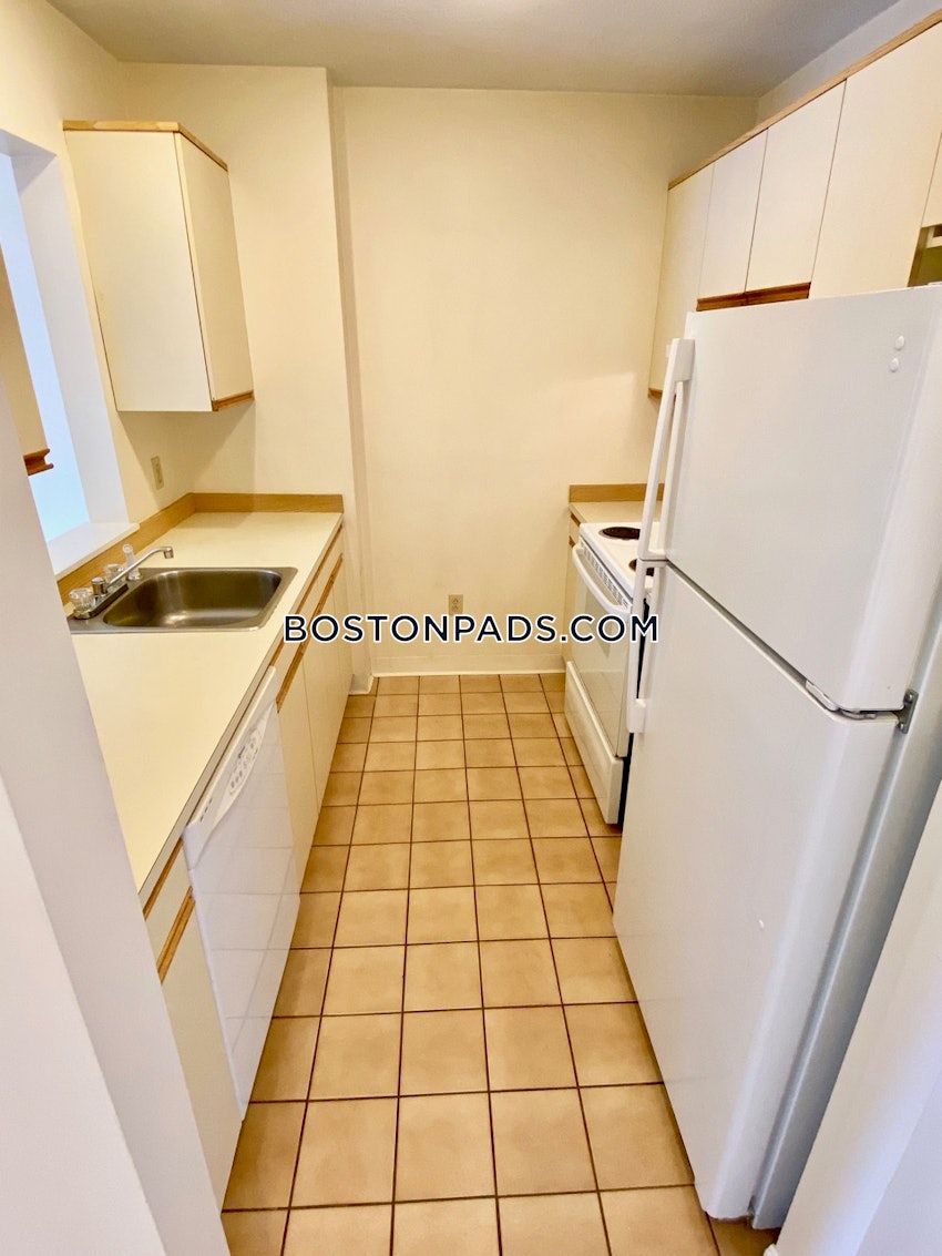 BOSTON - BRIGHTON - CLEVELAND CIRCLE - 1 Bed, 1 Bath - Image 6