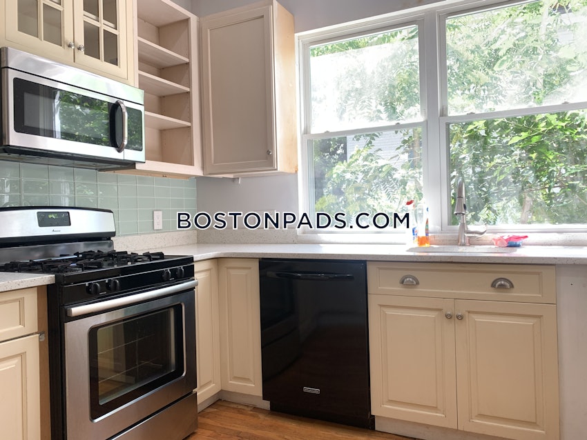 BOSTON - JAMAICA PLAIN - STONY BROOK - 5 Beds, 2 Baths - Image 1