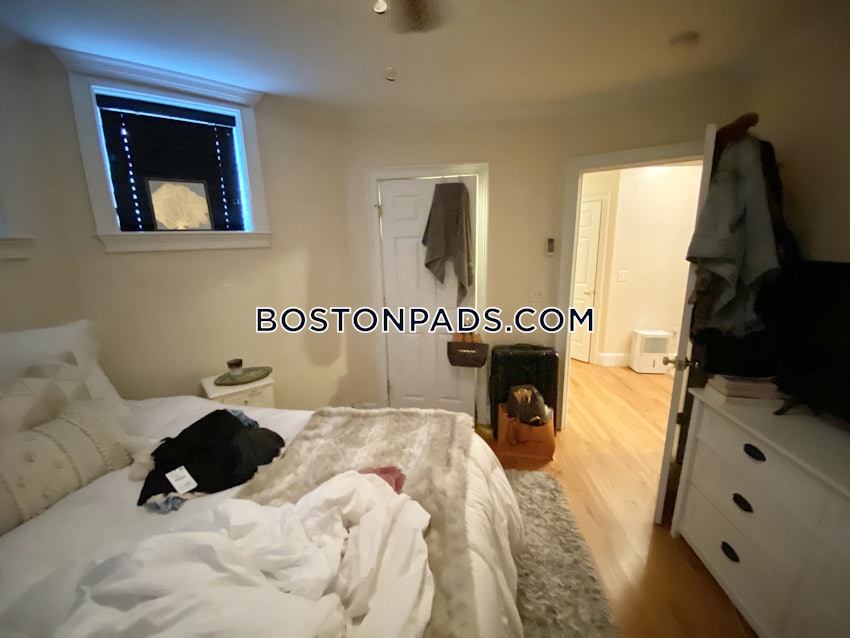 BOSTON - BACK BAY - 2 Beds, 1.5 Baths - Image 7