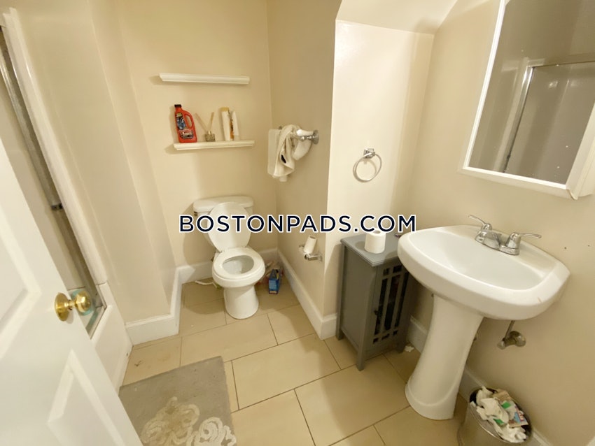 BOSTON - BACK BAY - 2 Beds, 1.5 Baths - Image 15