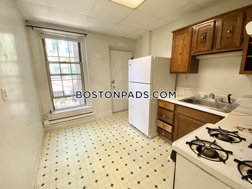 BOSTON - BACK BAY - 2 Beds, 1 Bath - Image 12