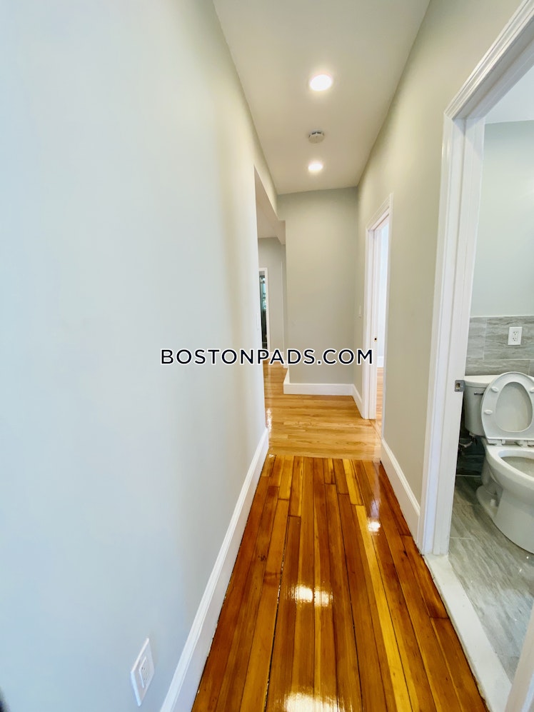 Hyde Park Ave., Boston