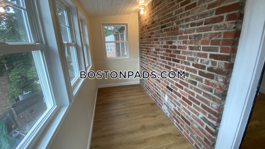 BROOKLINE - CHESTNUT HILL - 4 Beds, 2 Baths - Image 22