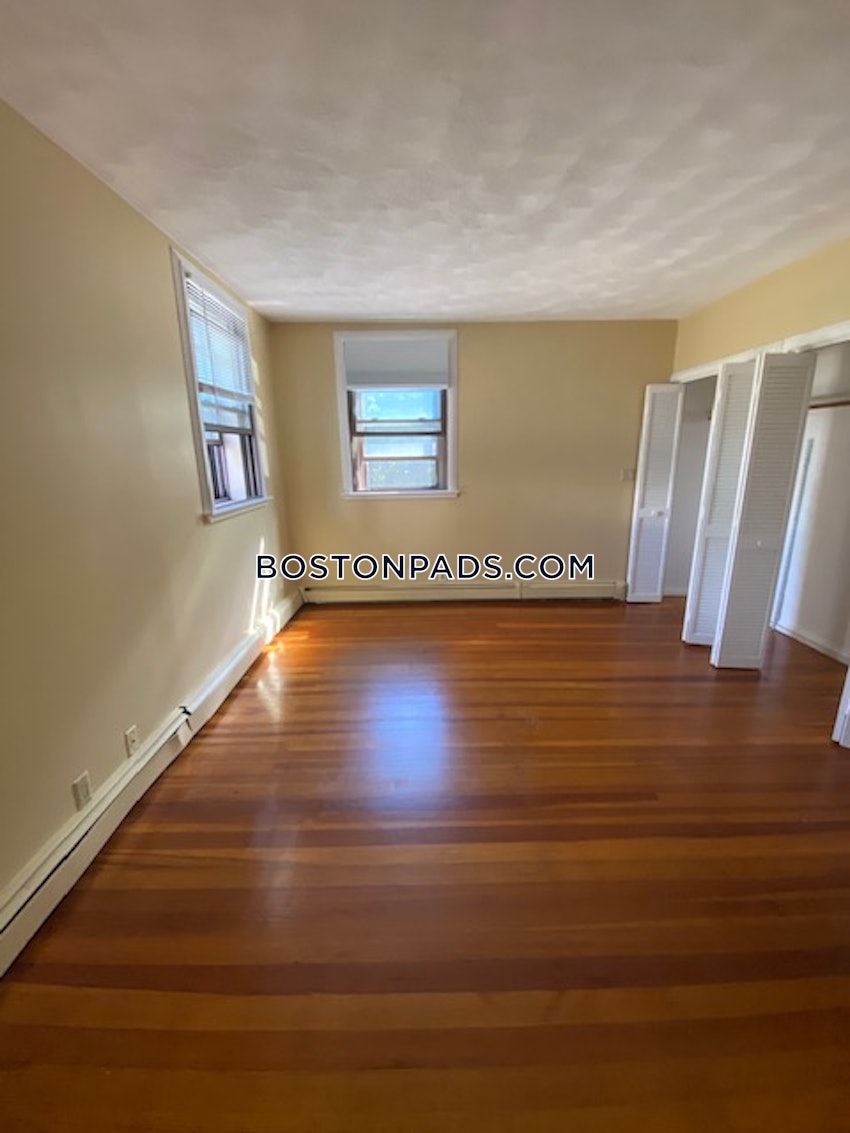 CHELSEA - 2 Beds, 2 Baths - Image 21