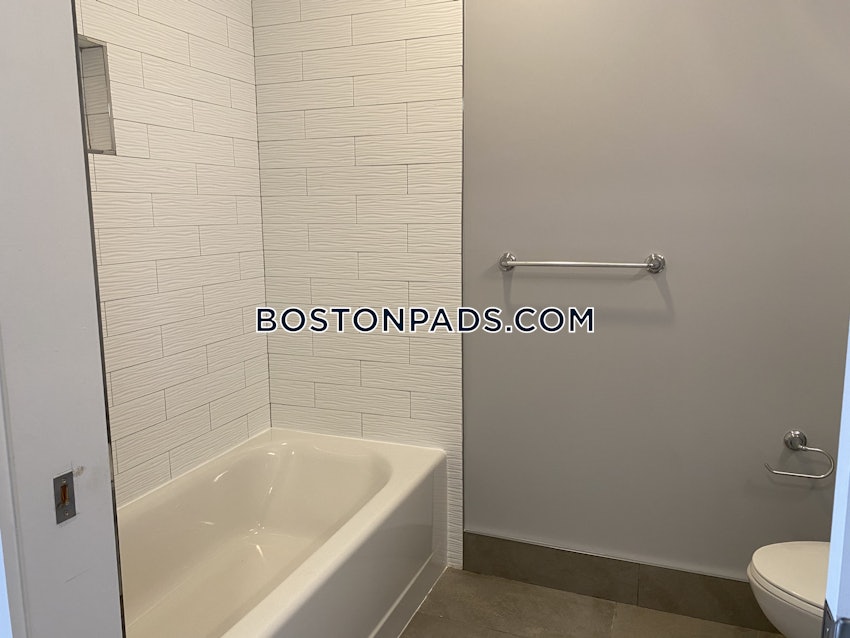 BOSTON - MISSION HILL - 3 Beds, 2 Baths - Image 48