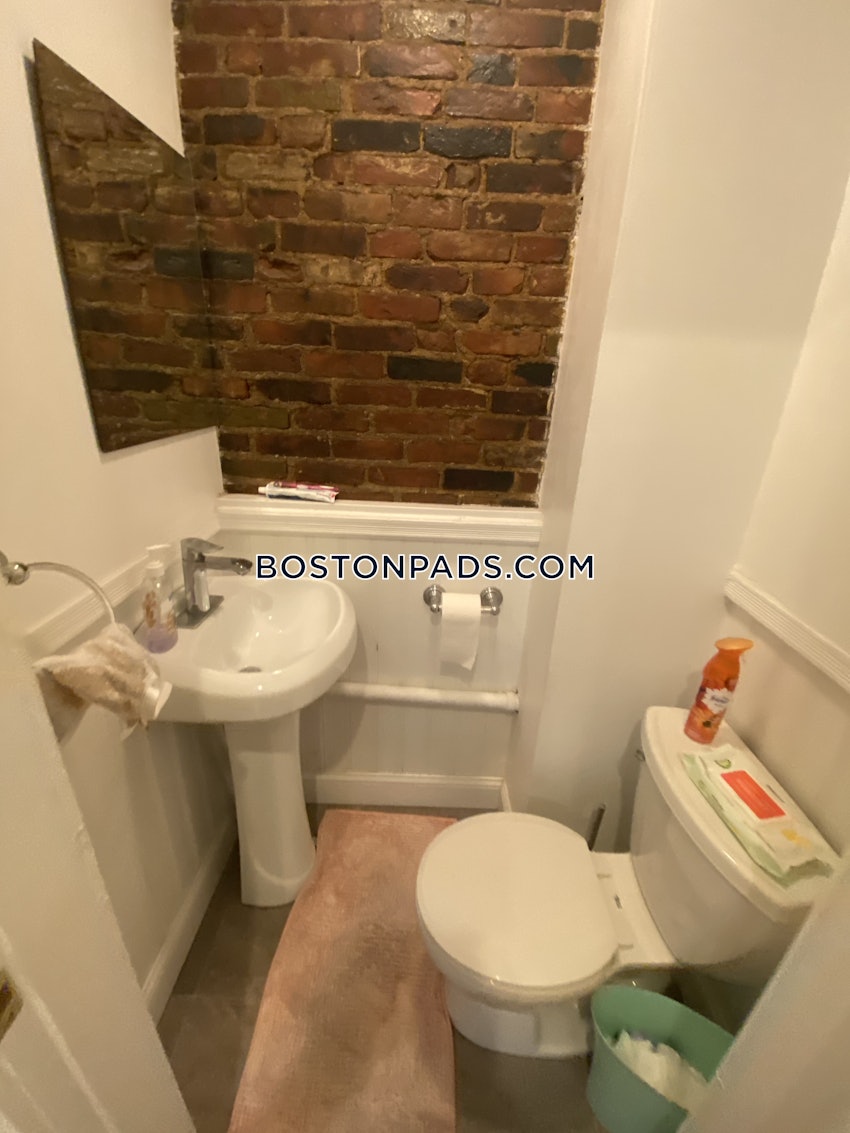 CAMBRIDGE - CENTRAL SQUARE/CAMBRIDGEPORT - 3 Beds, 1.5 Baths - Image 36