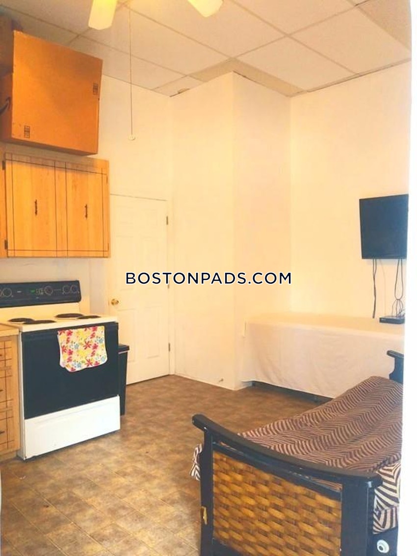 BOSTON - EAST BOSTON - JEFFRIES POINT - 2 Beds, 1 Bath - Image 10