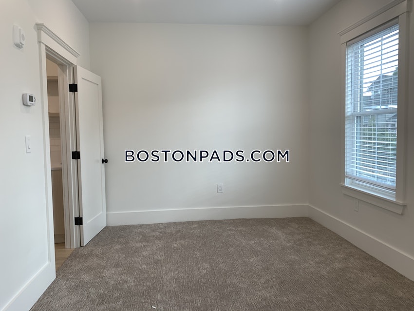 REVERE - 1 Bed, 1 Bath - Image 11