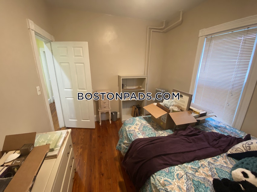 BOSTON - JAMAICA PLAIN - FOREST HILLS - 4 Beds, 1 Bath - Image 10