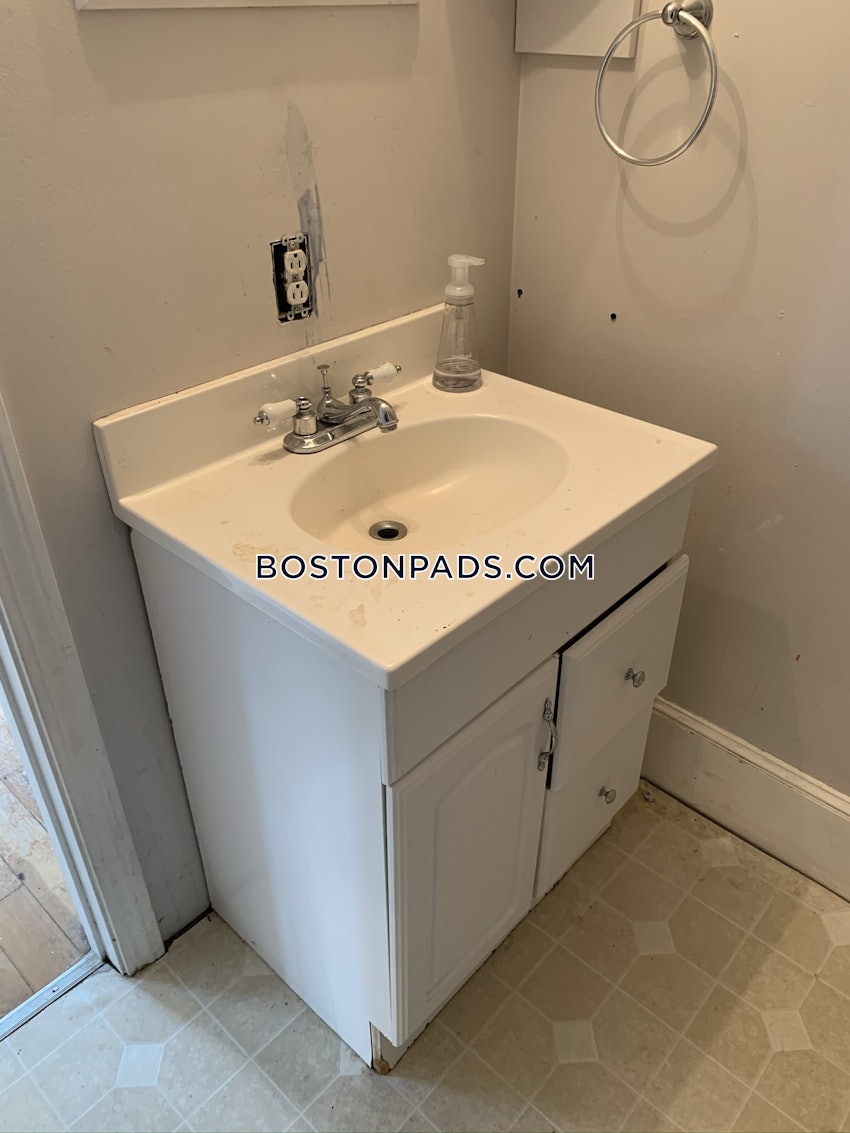 BOSTON - SOUTH BOSTON - EAST SIDE - 3 Beds, 2 Baths - Image 17