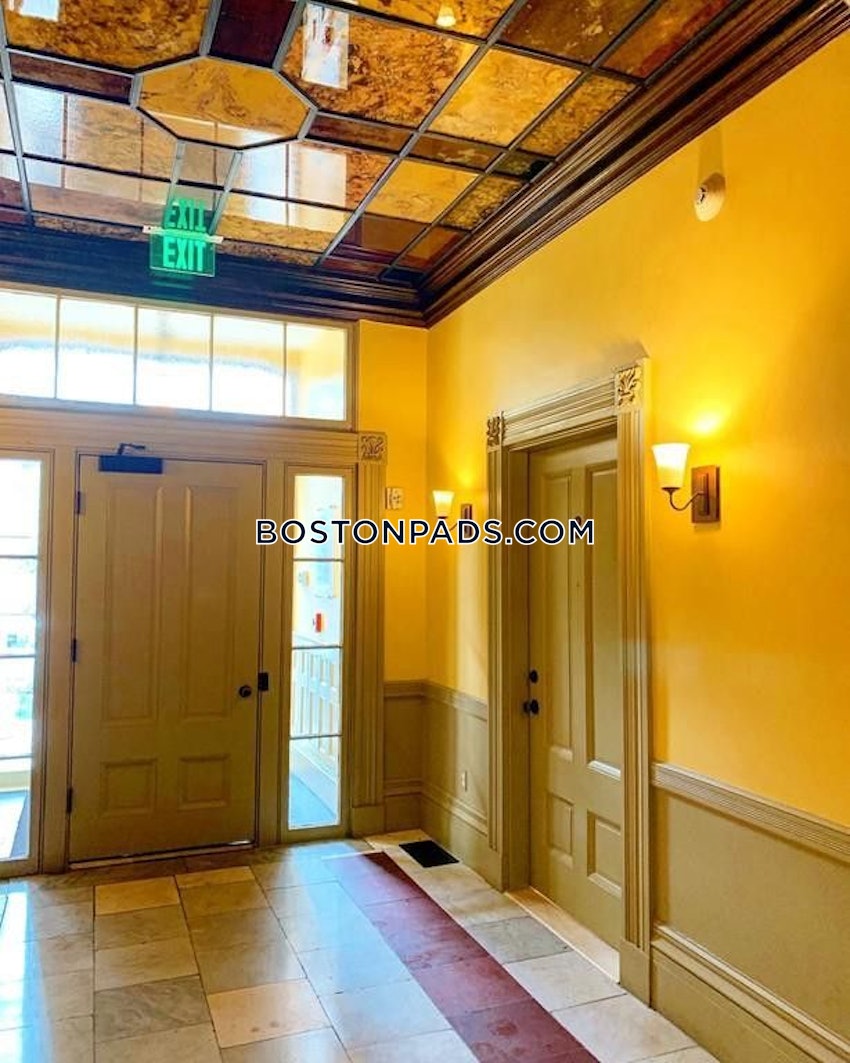 BOSTON - FORT HILL - 2 Beds, 1 Bath - Image 13