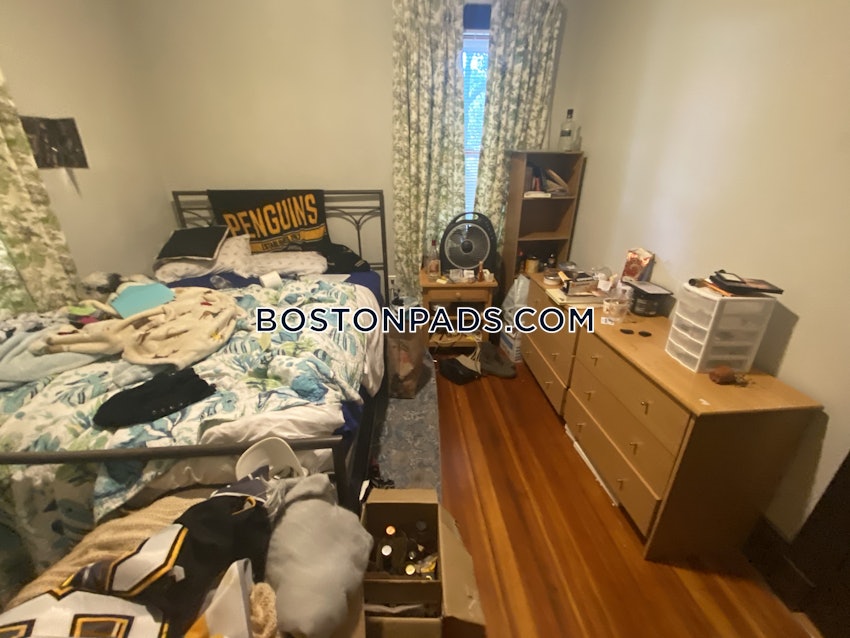 BOSTON - DORCHESTER - SAVIN HILL - 4 Beds, 2 Baths - Image 3