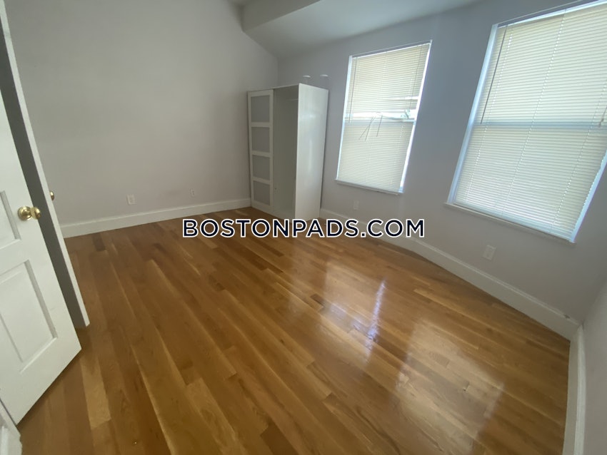 BOSTON - JAMAICA PLAIN - STONY BROOK - 5 Beds, 2 Baths - Image 43