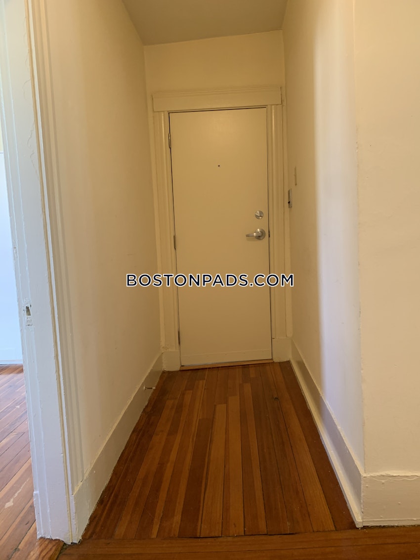 BOSTON - FENWAY/KENMORE - 1 Bed, 1 Bath - Image 17