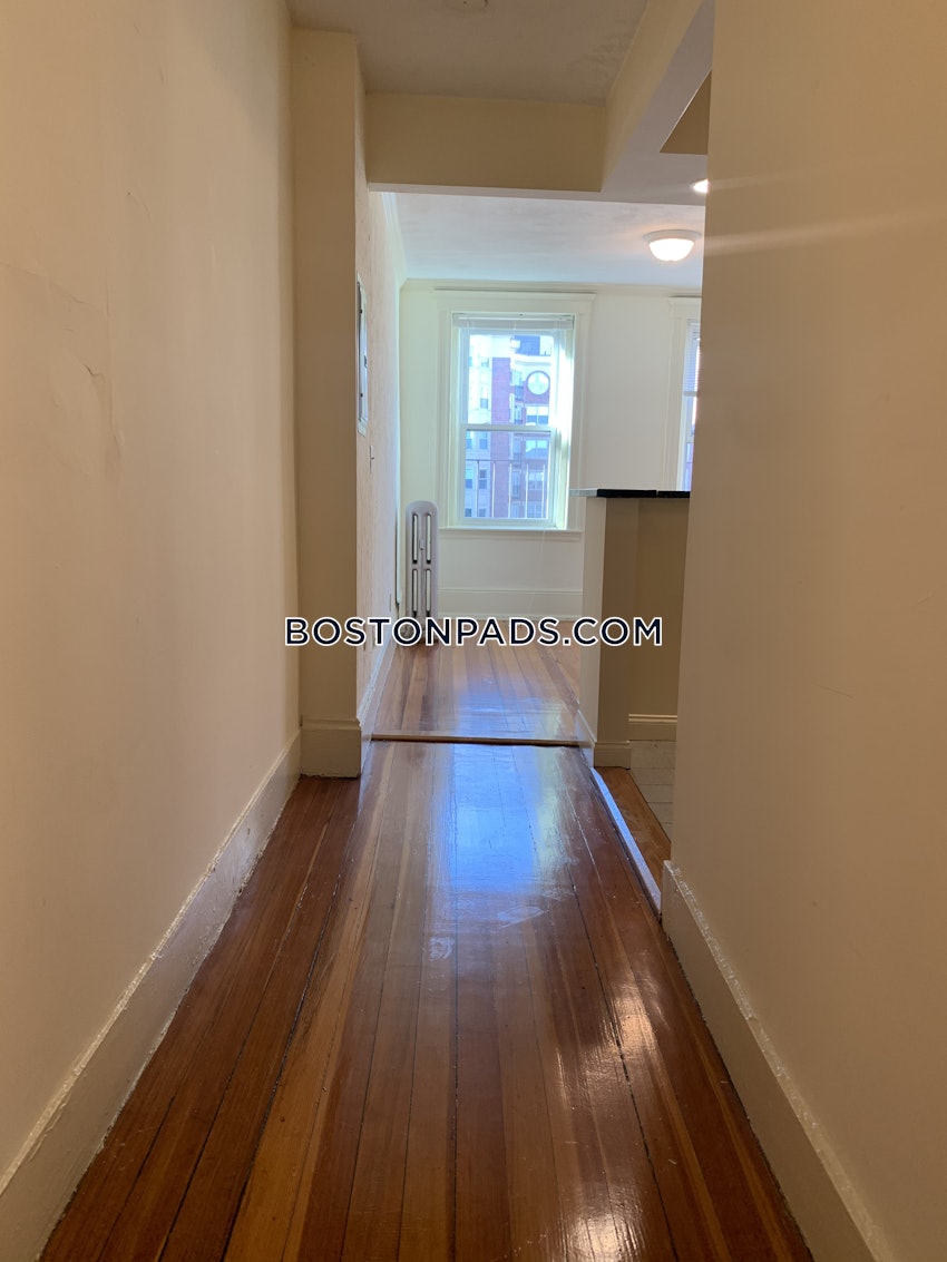 BOSTON - FENWAY/KENMORE - 1 Bed, 1 Bath - Image 37