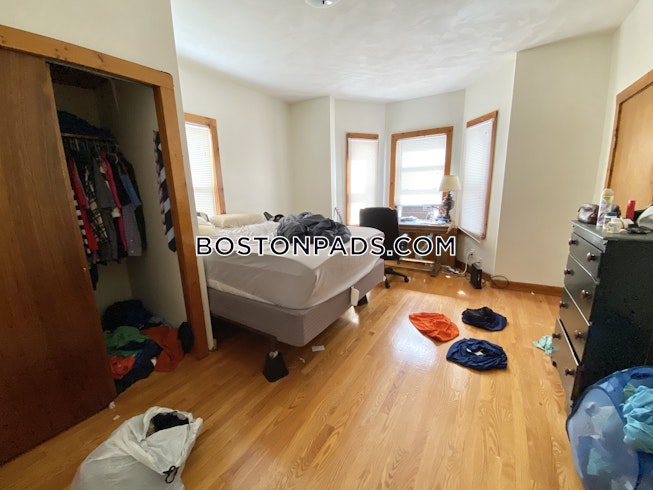 Boston - $2,750+ /mo
