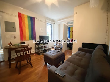 Boston - 4 Beds, 1 Baths