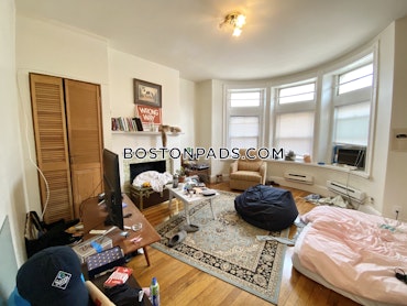 Boston - 0 Beds, 1 Baths