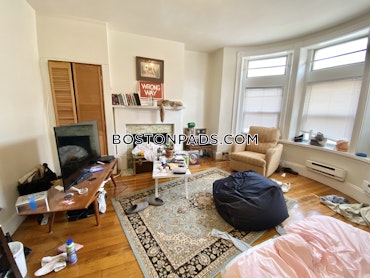 Boston - 0 Beds, 1 Baths