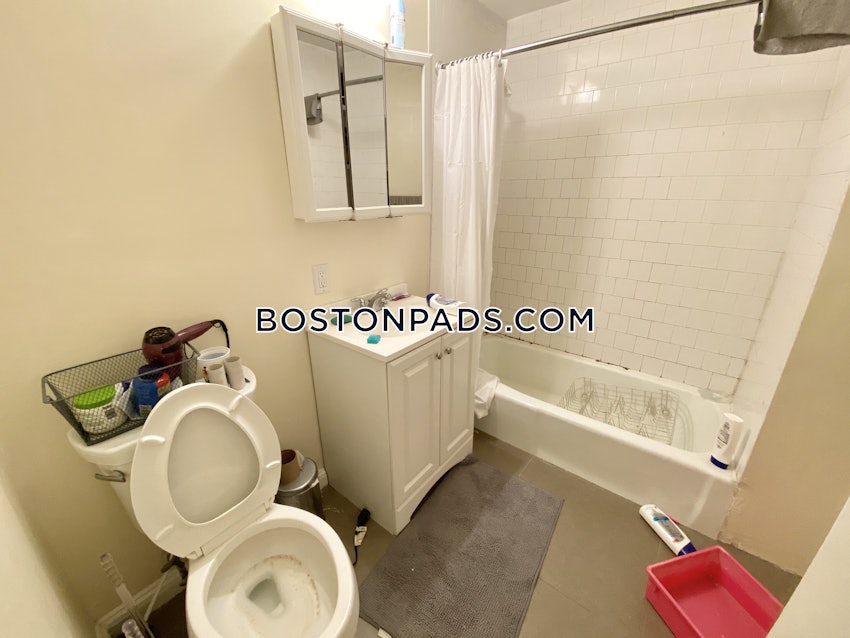 BOSTON - NORTHEASTERN/SYMPHONY - 5 Beds, 3.5 Baths - Image 11