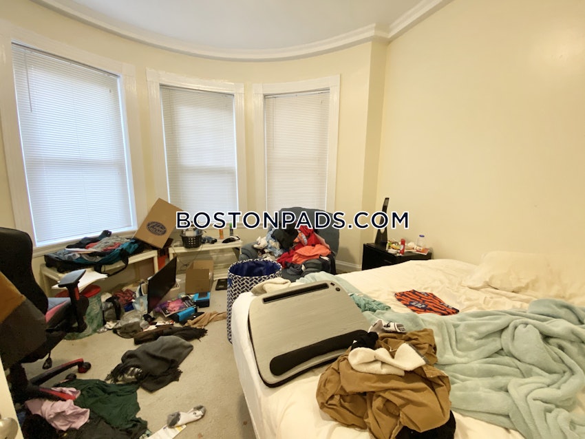 BOSTON - NORTHEASTERN/SYMPHONY - 5 Beds, 3.5 Baths - Image 5