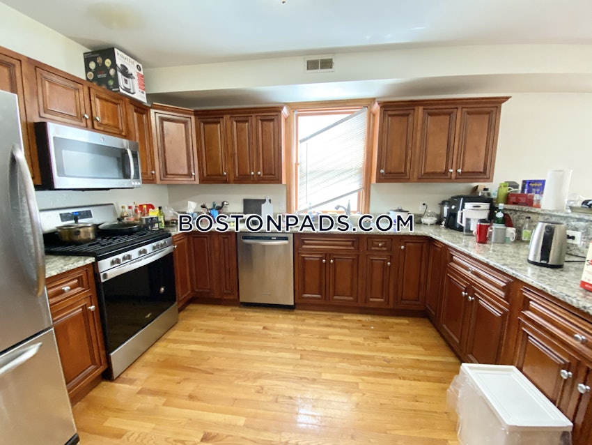 BOSTON - ALLSTON - 4 Beds, 2 Baths - Image 1