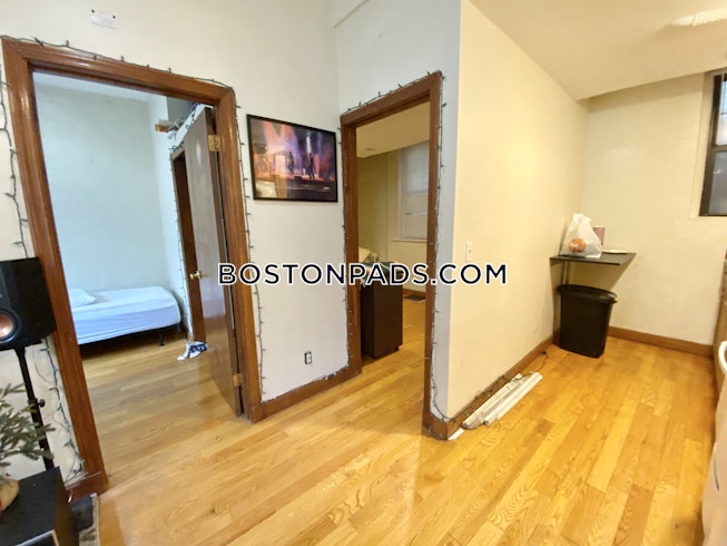 Boston - $3,500+ /mo