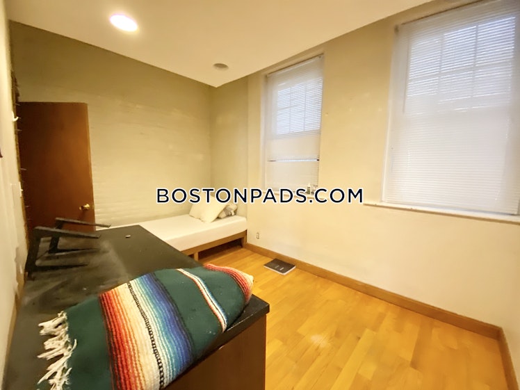 Hemenway St., Boston