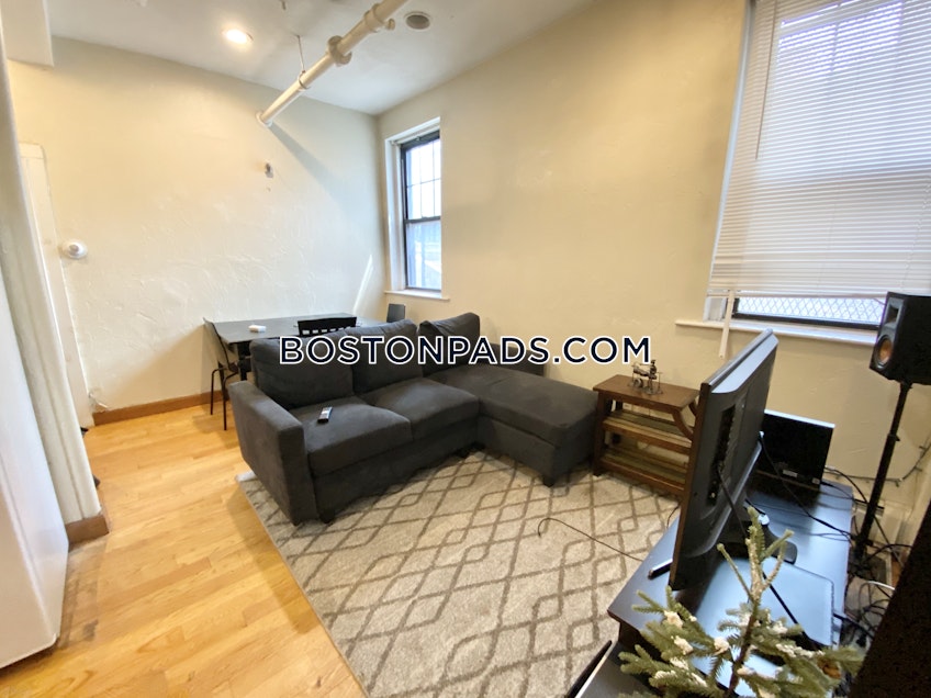 Boston - $3,500+ /month