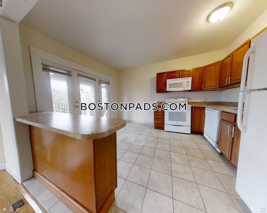 BOSTON - ALLSTON - 3 Beds, 1.5 Baths - Image 2