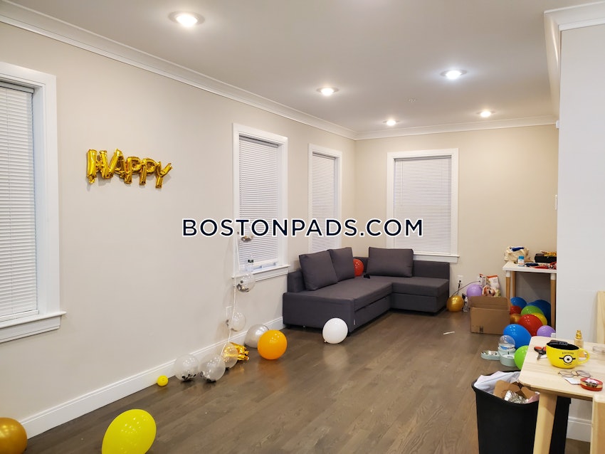 BOSTON - ALLSTON - 3 Beds, 2.5 Baths - Image 6