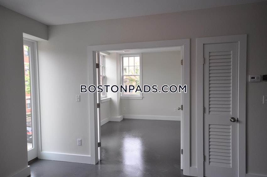 BOSTON - SOUTH END - 3 Beds, 2 Baths - Image 2